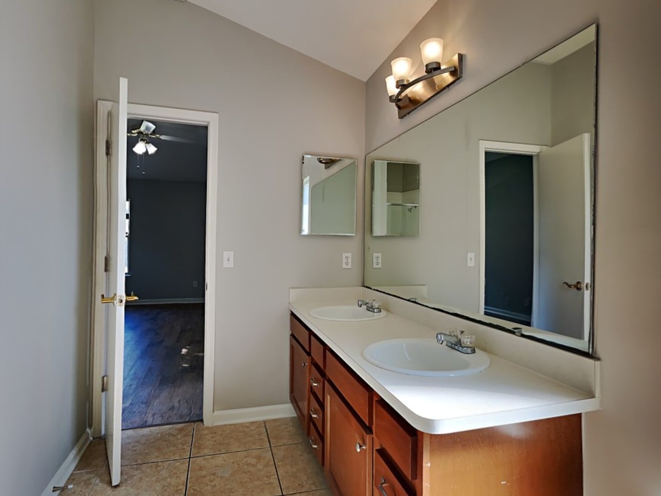 Virtual Renovation - Before